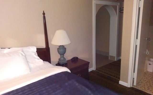 Days Inn by Wyndham Hot Springs