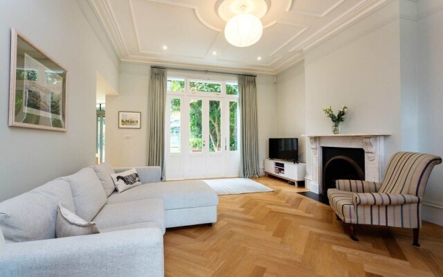 Serene In Herne Hill