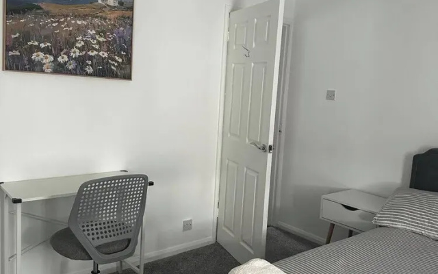 Hartlepool-3 bd House-sleeps5-free Parking&netflix