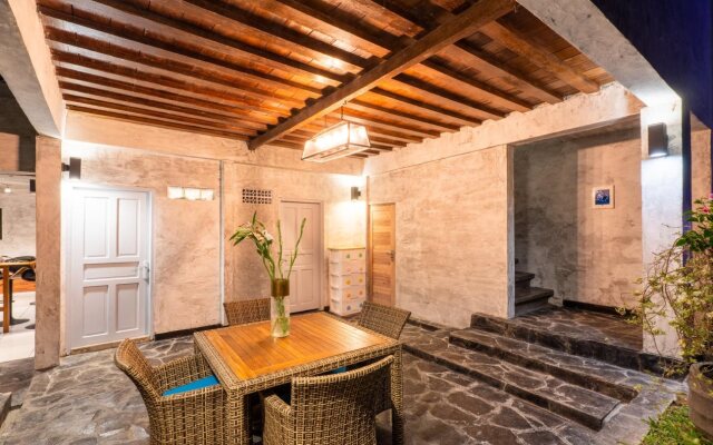 Fullmoon Villa