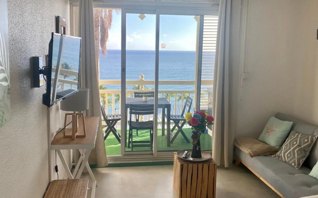 Black diamond condominium