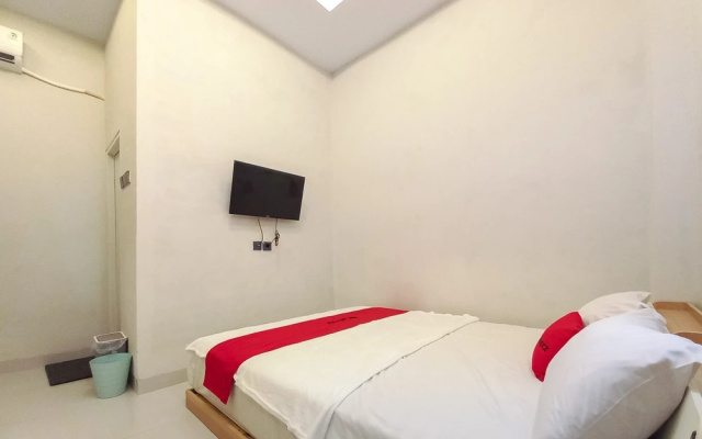 RedDoorz Plus Syariah @ KAVA Living Pekanbaru – Guest Rooms – Pekanbaru