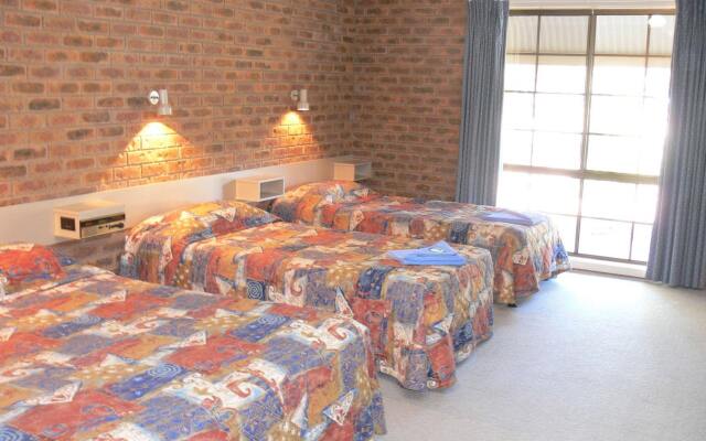 Settlement Motor Inn, Deniliquin