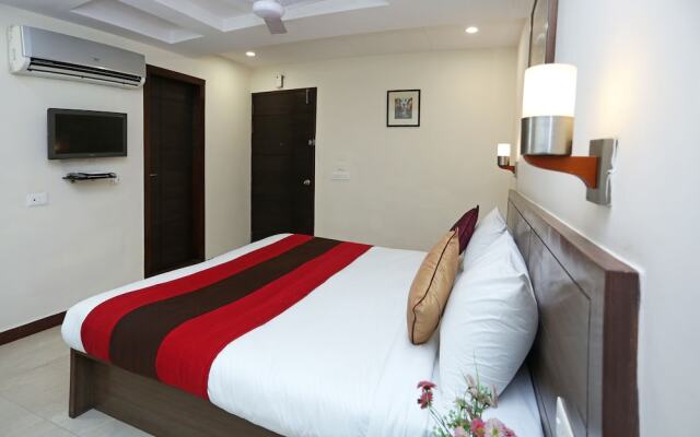OYO 11577 Hotel Crystal Retreat