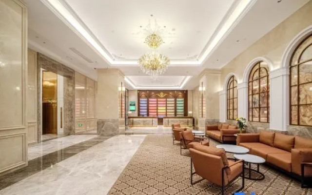 Vienna International Hotel (Changchun Jilin Avenue Dongsheng Street Subway Station Branch) – People – Changchun