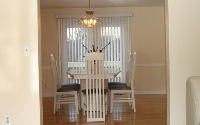 Ithaca Vacation Houses - Hickory Place