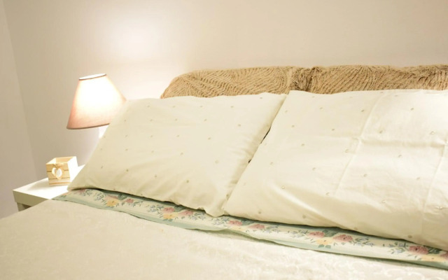 Mary's Apt 2bedrooms in Allou Fun Park West Athens by MK