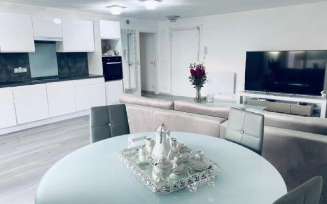 T3 Dans Résidence Avec Piscine