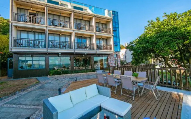Wukong Seaview Hostel