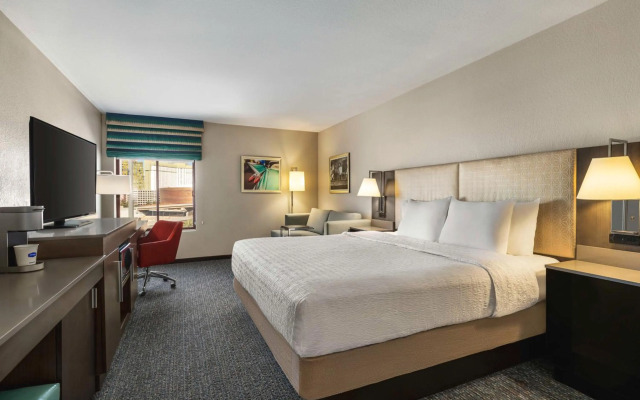 Hampton Inn Tropicana