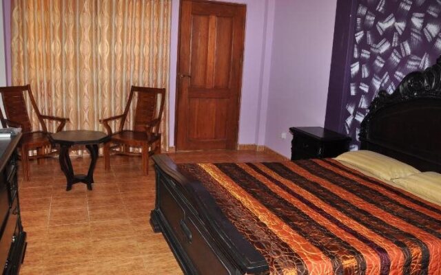 Solomon Beach Hotel