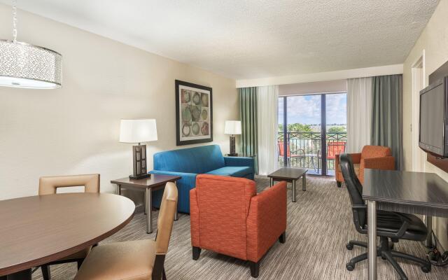 Holiday Inn Express Hotel & Suites Ft. Lauderdale-Plantation, an IHG Hotel