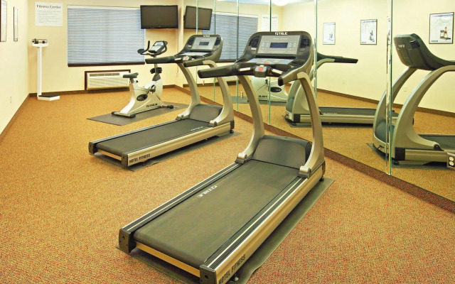 Holiday Inn Express and Suites Henderson by IHG