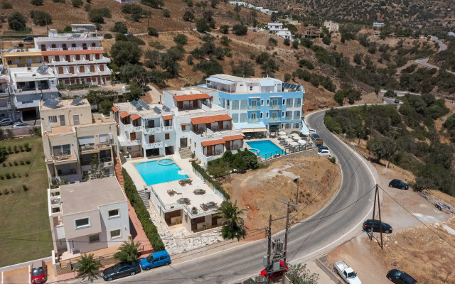 Adonis Hotel