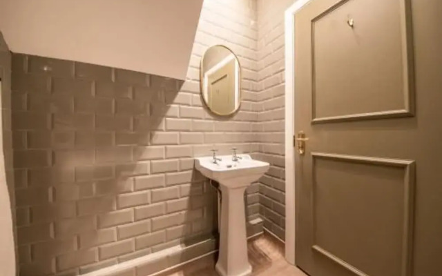 Host Stay Woodroffe Arms Hope Double Room 4