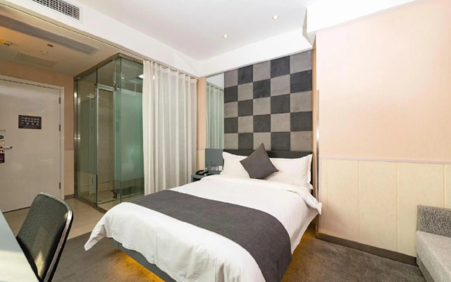 ELONG ruiyun Hotel (Yancheng International Exhibition Center)