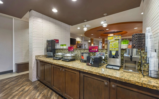 Best Western Plus Tupelo Inn & Suites