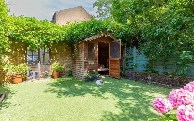 Westbourne Park Road Xvii by Onefinestay