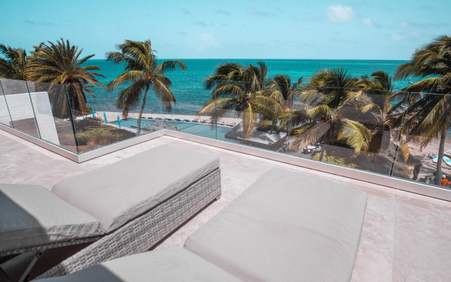 Hodges Bay Resort & Spa, an HQ Luxury Resort & Residences