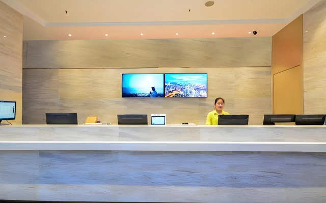 City Comfort Inn Wuhan Caidian Square