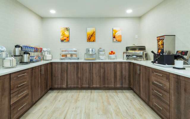 Comfort Inn and Suites