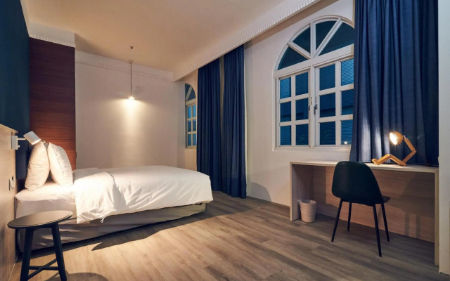 CHECK Inn Select Taipei Nangang