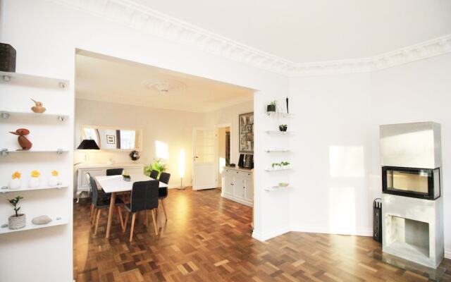 Nordic Host - Deichmans Gate 10
