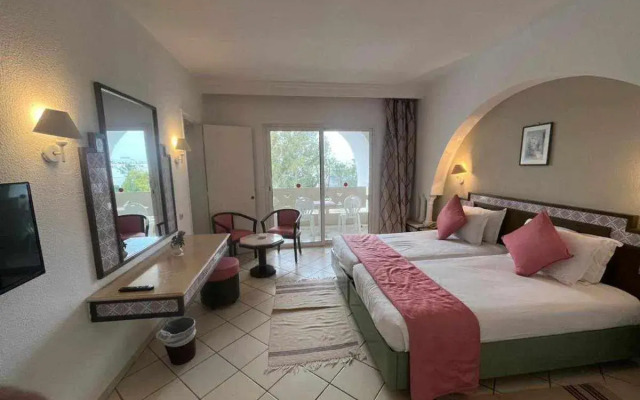 Shell Beach Hotel & Spa