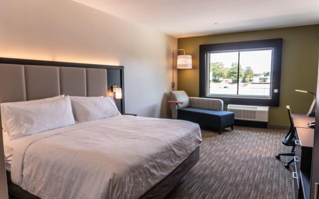 Holiday Inn Express & Suites Birmingham - Homewood by IHG