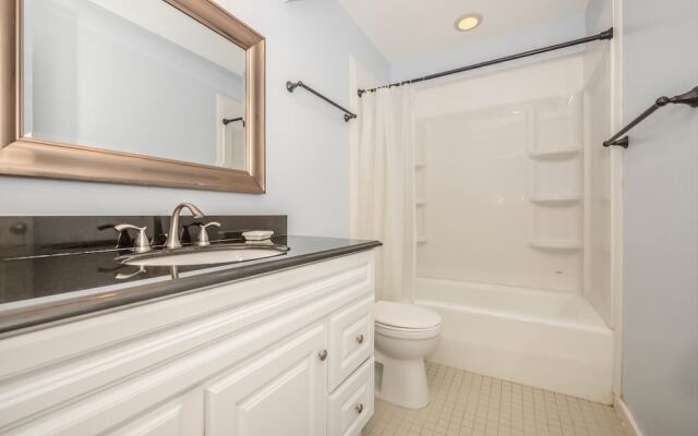 SailMaster 37 - Two Bedroom Condo