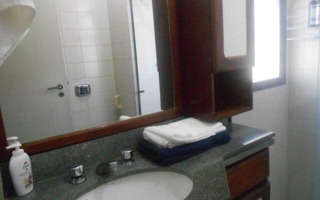 Gohouse - Malta 1104