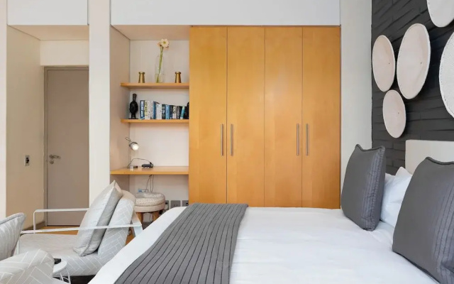 Cartwrights Corner Executive Apartment