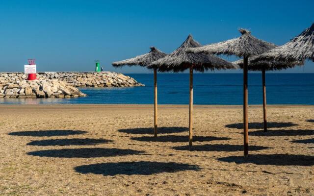Frontline Beach Apartment Marina Real 5009