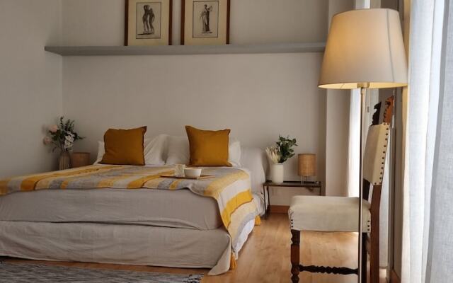 JOIVY Contemporary 1-Bed Apt Near Duomo Di Milano