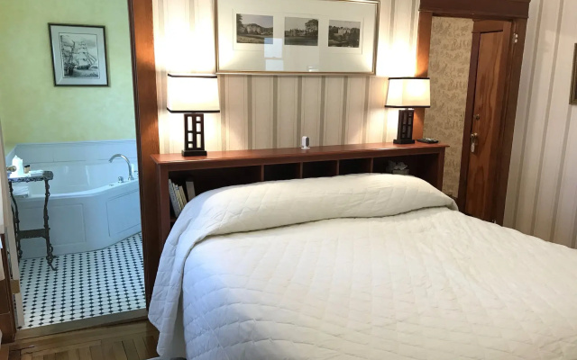 Americas Cup Inn