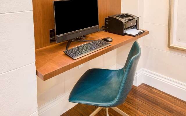 Motel 6 San Francisco, CA – Civic Center