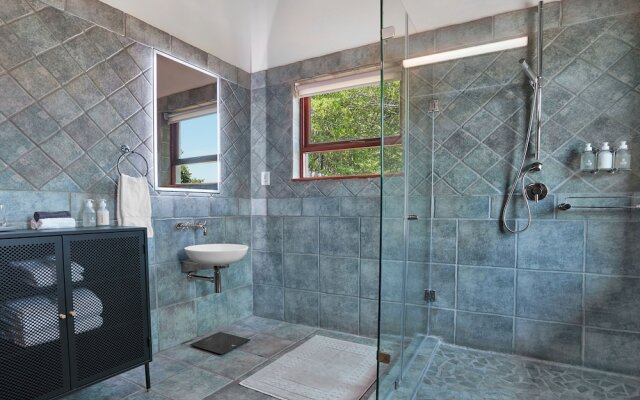 The Cliffside Boutique Getaway