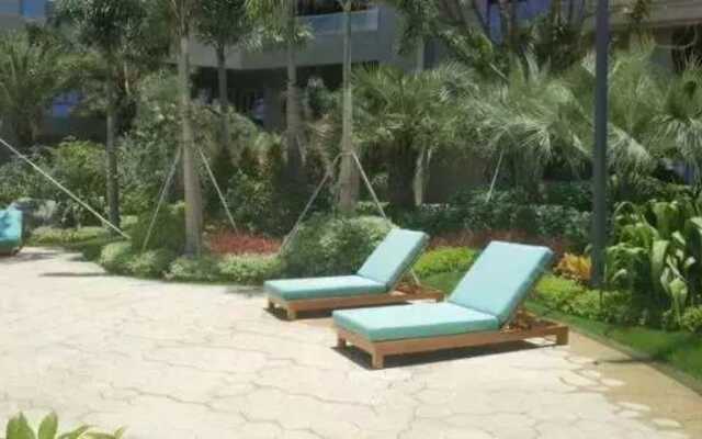 Yi Shu Jing Pin Holiday Hotel