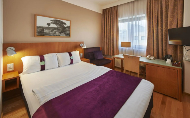 Holiday Inn Helsinki - Vantaa Airport by IHG
