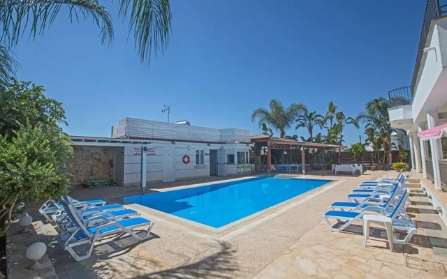 Papas Villa AQ An75