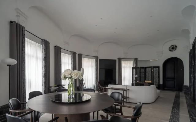 OPARTMENT The Far Eastern Hotel