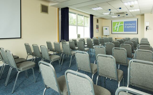 Holiday Inn Express Burton Upon Trent by IHG