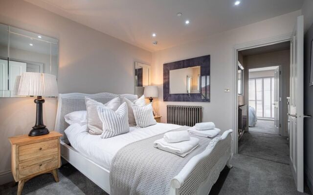 Contemporary Luxury Town House Cheltenham
