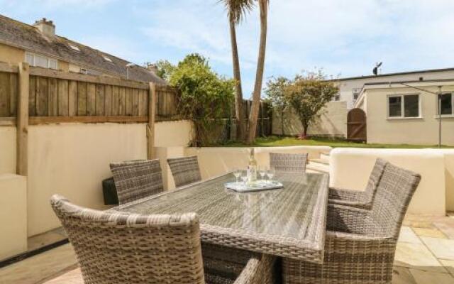 Marine Cottage