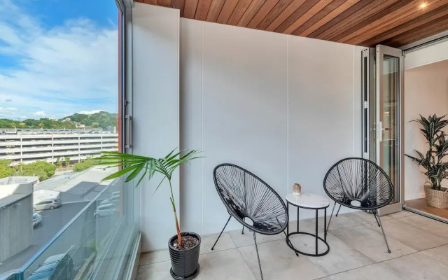 Spacious Mt Eden Apartment