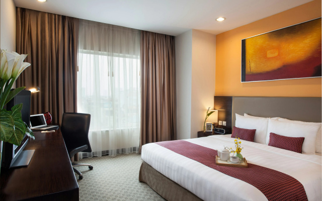 Somerset Hoa Binh Hanoi – Guest Rooms – Hanoi