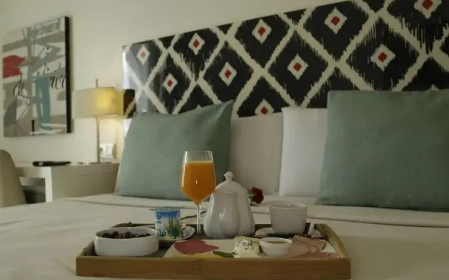 Al Mandari Hotel