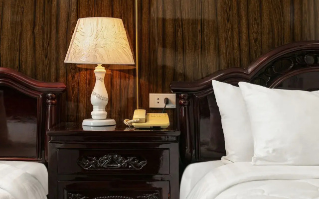 Little Diamond Hotel