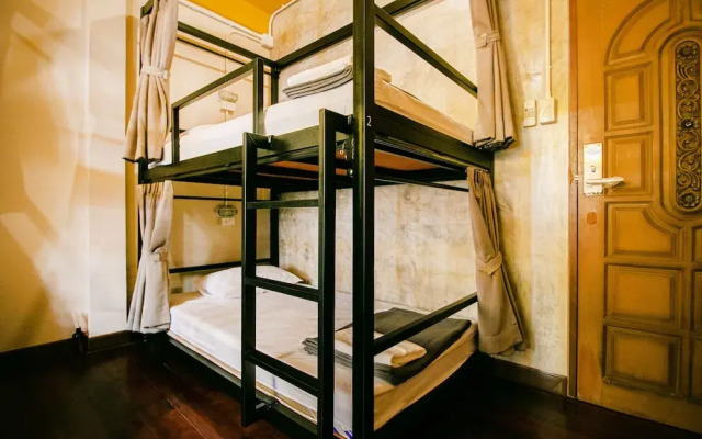 OYO Sleep Soundly - Adults Only