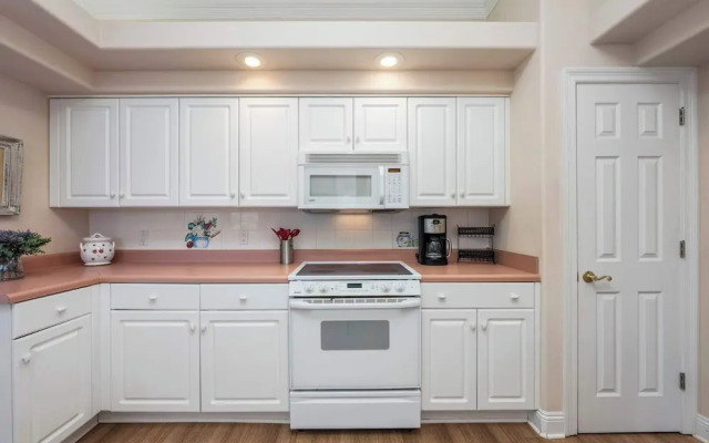 Private Beach & Community Pool